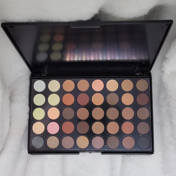 💞 40 Color | Vibrant Earth | Eyeshadow Palette - Picture 1 of 5